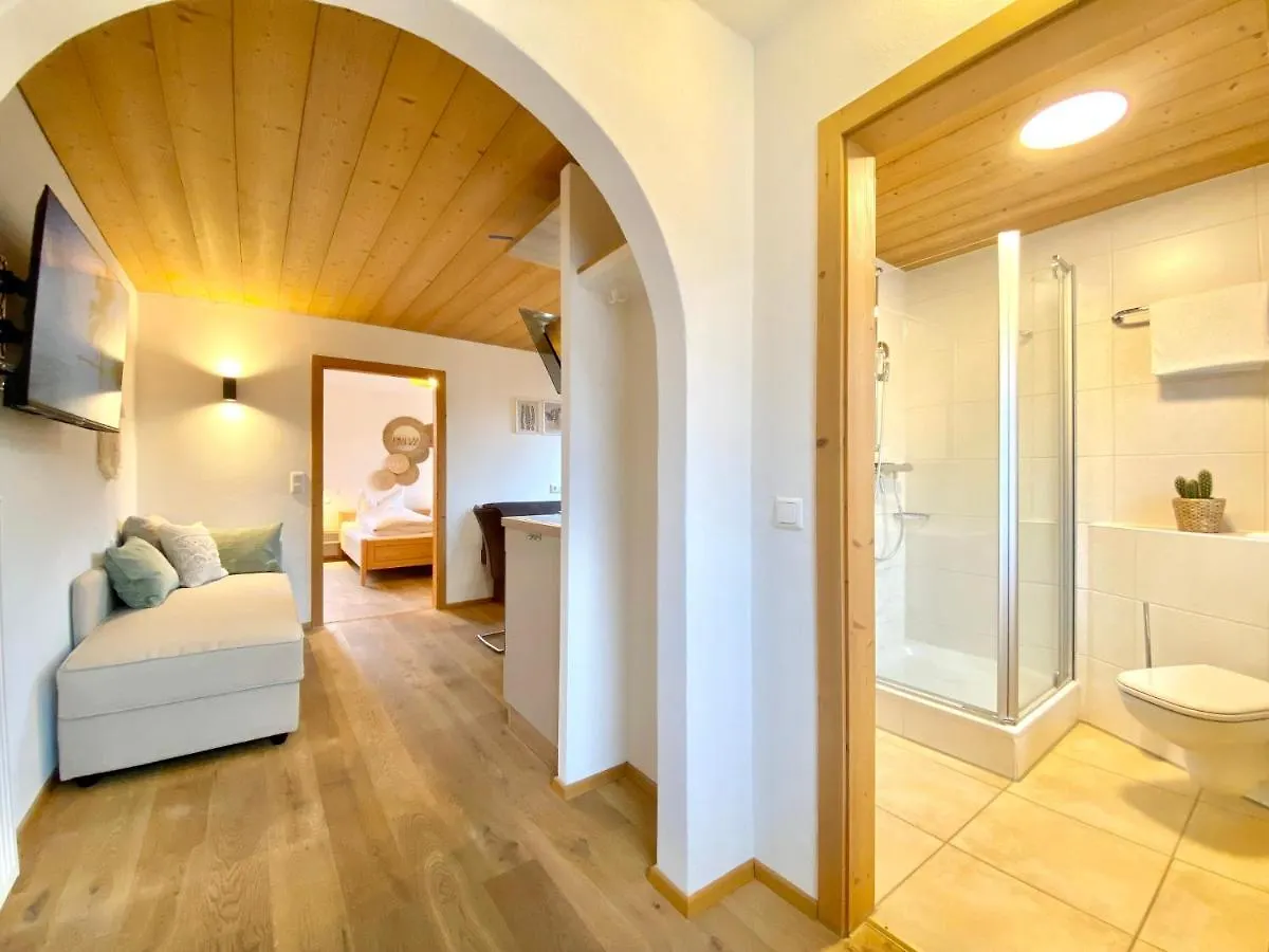 Best Butler: Studio Apartment *Balkon*Kueche*Parken Hopferau